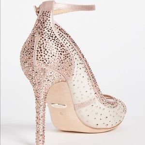 Badgley Mischka Wellington ankle strap heel